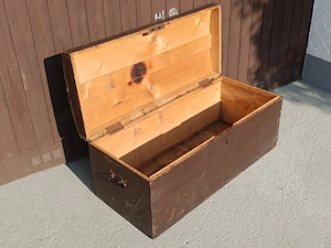 Alte Holztruhe