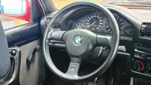 BMW 325 Bild 12