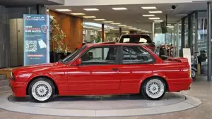 BMW 325 Bild 4