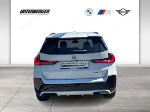 BMW X1 sDrive18d M-Sportpaket // Anhängerkupplung // Head-Up // Driv. Assi. Plus Bild 5