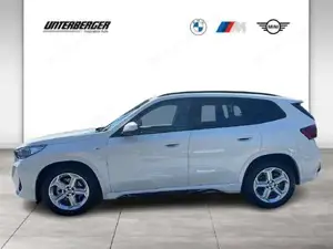BMW X1 sDrive18d M-Sportpaket // Anhängerkupplung // Head-Up // Driv. Assi. Plus Bild 3