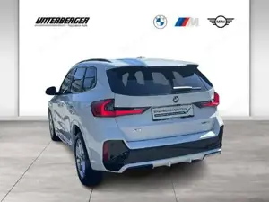BMW X1 sDrive18d M-Sportpaket // Anhängerkupplung // Head-Up // Driv. Assi. Plus Bild 4
