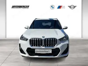 BMW X1 sDrive18d M-Sportpaket // Anhängerkupplung // Head-Up // Driv. Assi. Plus Bild 2