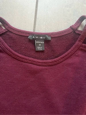 Bordeauxroter Pullover mit Cut-Out Schultern   Größe M Bild 5