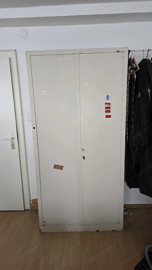 Metallschrank 