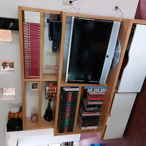 Schöne, praktische Wohnwand in Birke zu verschenken  Bild 3