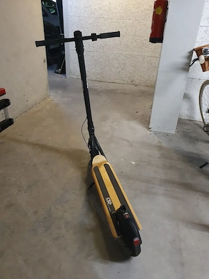 E-Scooter kaum gebraucht