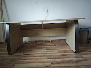 Schreibtisch zu verschenken  Bild 3