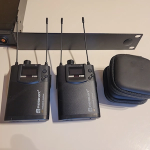 2 In Ears fürs Rack zum einbauen Bild 5