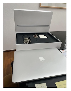 MacBook Pro mit Originalverpackung zu verkaufen Bild 2