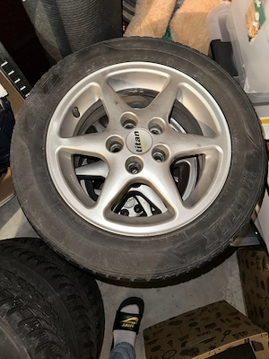 Sommerreifen auf Aluminium Felgen  Bild 2