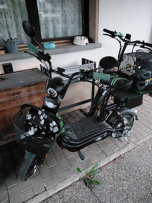 verkaufe e roller Bild 2