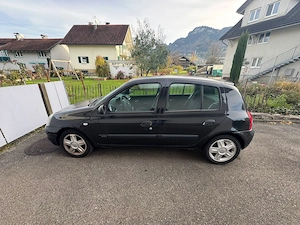 Renault Clio AHK Bild 2