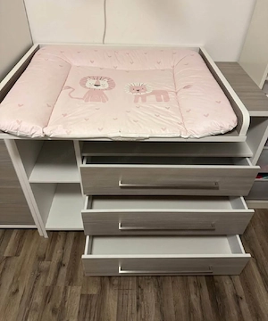 Wickelkommode und Schrank von Schardt Bild 3