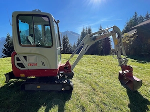 Takeuchi TB216 Bagger Bild 3