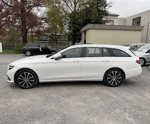Mercedes-Benz E 300 de PHEV T-Modell 4MATIC Automatik ACC, LED, Spurhalte, Pano Bild 6