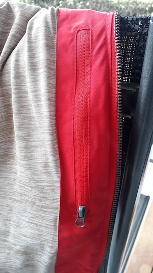 Rote Damen-Übergangsjacke, Kapuze abnehmbar, hohe Qualität von killtec, Größe 48, viele Details Bild 6