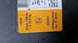 Maxi Cosi Kindersitz plus Station Bild 3