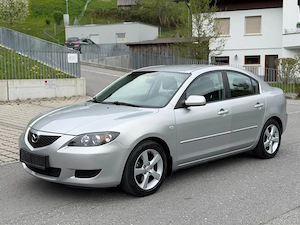 Mazda 3 Benzin TÜV NEU wenig Km Bild 2