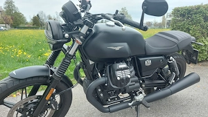 Moto Guzzi V7 Stone  Bild 2