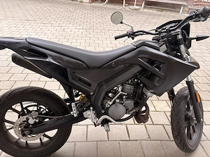 Derbi Senda DRD XTR SM - 9000 Km Zulassung Juni 2021 Bild 3