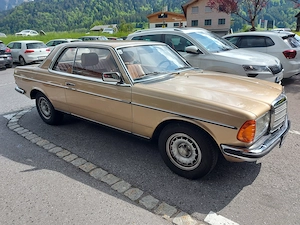 Mercedes 230 CE Coupe Bild 2