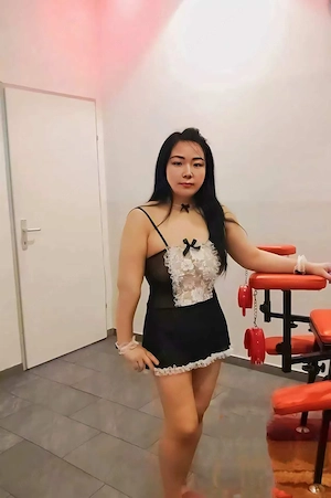 Sexsüchtiges Asian Girl! Bild 3