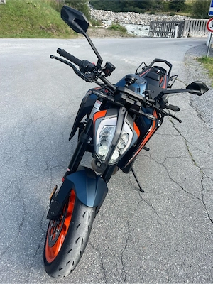 Ktm 890 Duke R Bild 3