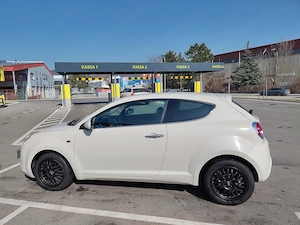 Alfa Romeo MiTo MultiAir 105PS *Destinctive* Ausstattung Sportwagen   Coupé Bild 3