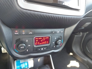 Alfa Romeo MiTo MultiAir 105PS *Destinctive* Ausstattung Sportwagen   Coupé Bild 6