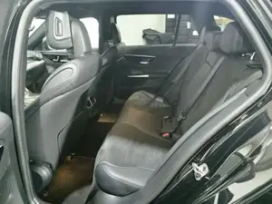 Mercedes-Benz C-Klasse Bild 11