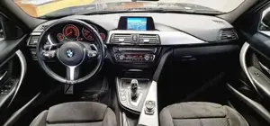 BMW 330 Bild 11