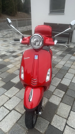 Piaggio Vespa Primavera 50 m3 Bild 2