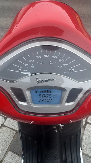 Piaggio Vespa Primavera 50 m3 Bild 5