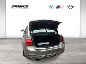 BMW 320i Sport Line // Aut // Head-Up// LED Bild 12