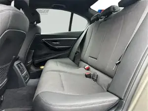 BMW 320i Sport Line // Aut // Head-Up// LED Bild 11