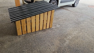 Mähroboter Holzgarage Bild 3