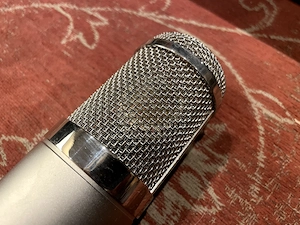 Peluso 22 47 LE Röhrenmikrofon