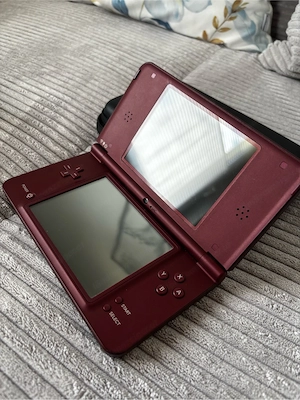 Nintendo DS XL