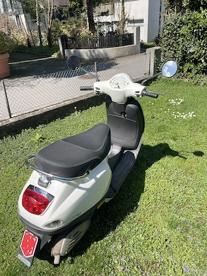Vespa LX 50 weiß Bild 4