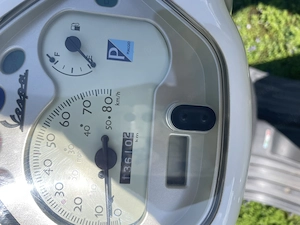 Vespa LX 50 weiß Bild 10