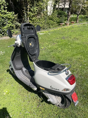 Vespa LX 50 weiß Bild 7