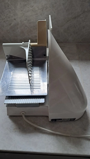 Allesschneider   Aufschnittmaschine   Brotschneidemaschine   elektrisch, Metall Bild 5