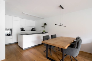 Moderne 3 Zimmer Gartenwohnung   ruhig gelegen mit hochwertiger Ausstattung (BJ 2020, Privatverkauf) Bild 3