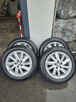 Seat Ibiza Winterreifensatz mit Alufelgen Bild 2