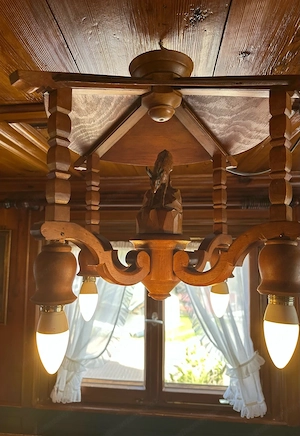 4 geschnitzte Deckenlampen im Set Bild 4