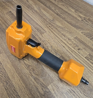 Professioneller Air Punch Nagler, druckluftnagler NP50 Pneumatischer Nagelabzieher für Das Holzrecyc Bild 3