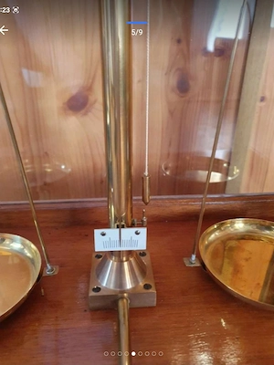 Apotheker-Waage mit Gewichten Bild 5