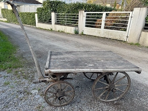 Antiker Bollerwagen Bild 2