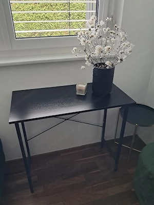 Schreibtisch  Bild 2